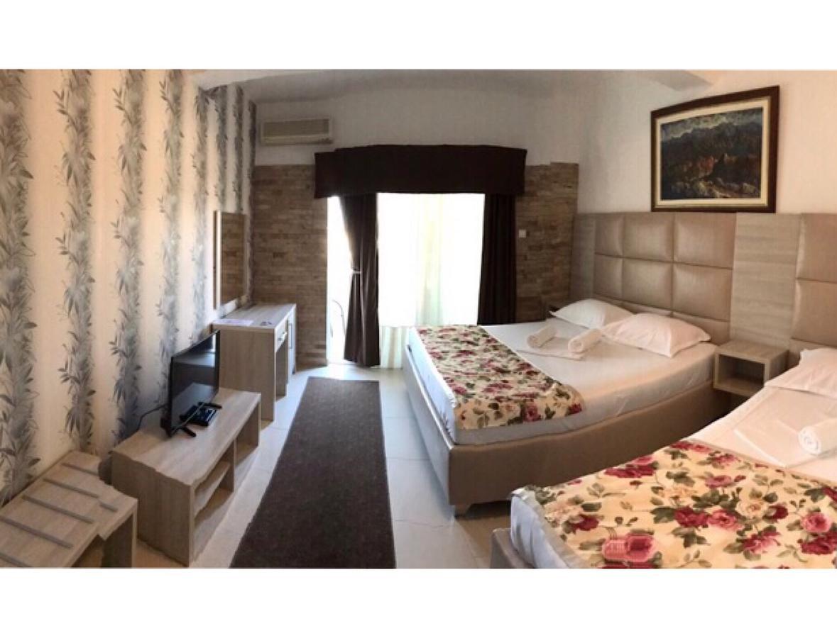 Hotel Imperial 울친 외부 사진