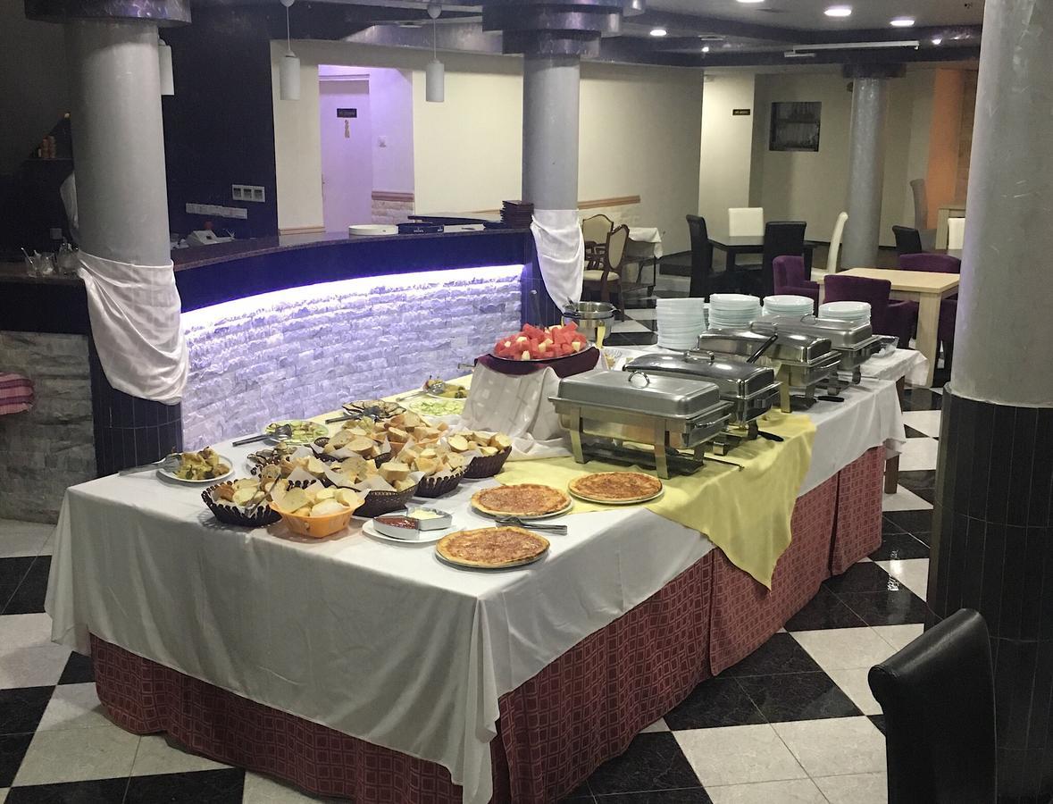 Hotel Imperial 울친 외부 사진