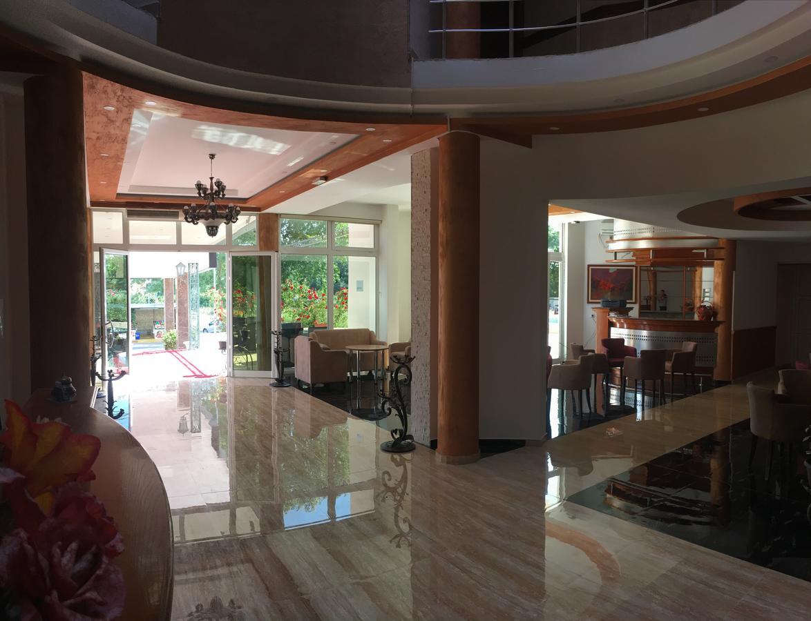 Hotel Imperial 울친 외부 사진